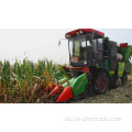 Maquinaria agrícola cosechadora de maíz